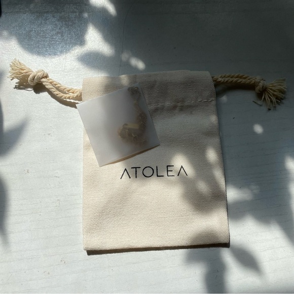 NWT Atolea Dainty Bracelet - Picture 1 of 7